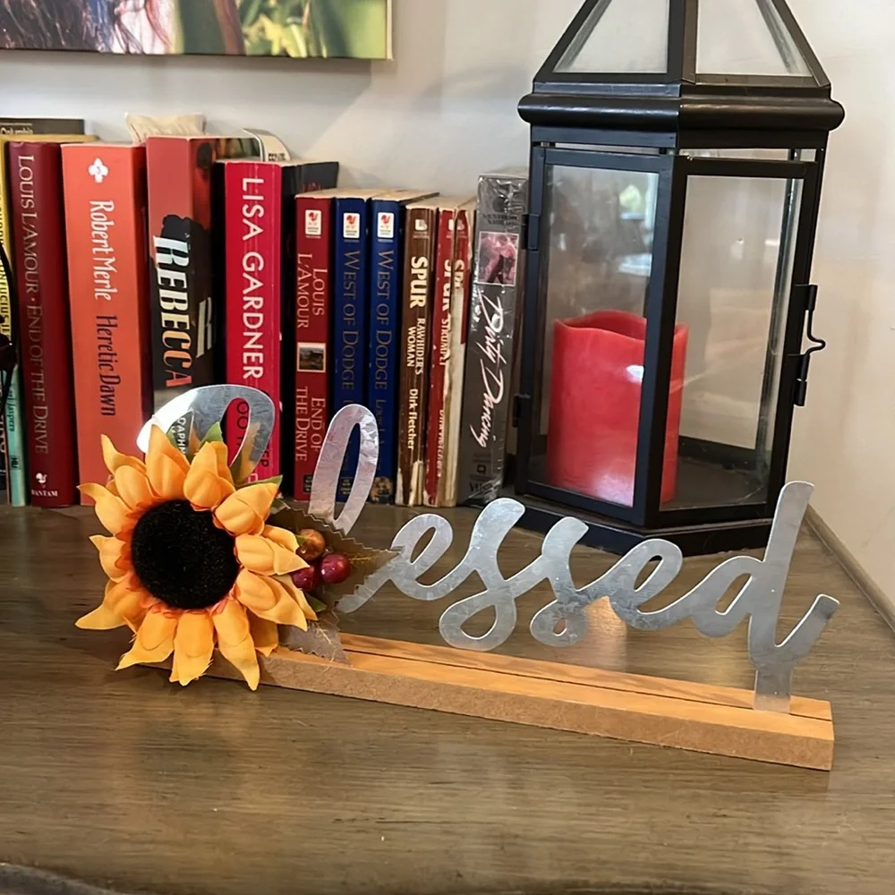 MIDWOOD BRANDS METAL ON WOOD BLESSED ACCENT HOME DECOR WITH SUNFLOWER DETAIL